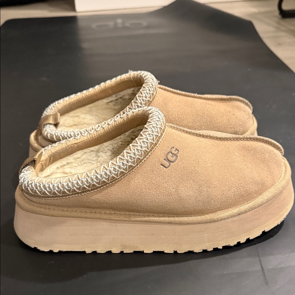 UGG Sand Platform Slippers